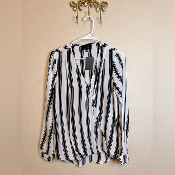 Lumiere black and white Striped Wrap Blouse. Size M - Picture 1 of 6